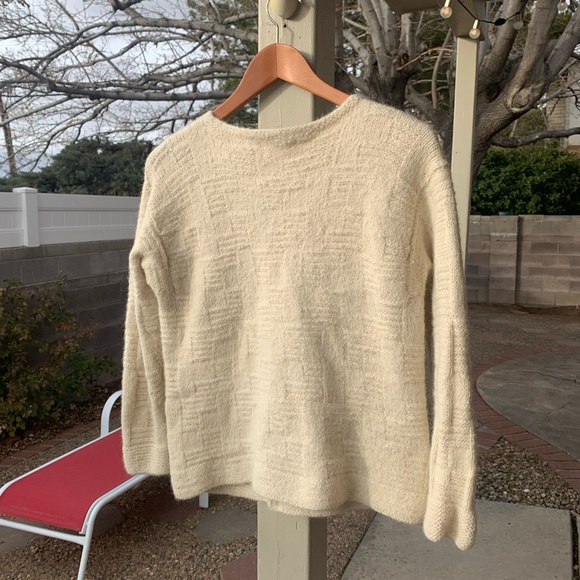 Aliento handmade in Bolivia 100% alpaca cream vanilla cardigan size M - Picture 2 of 11